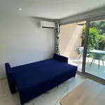 T2 Face Santa Lucia, Terrasse, Clim Et Wifi Сен-Рафаель