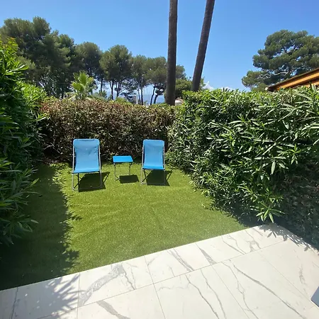 Apartment T2 Santa Lucia, Terrasse Jardin, Clim Et Wifi Saint-Raphael (Var)