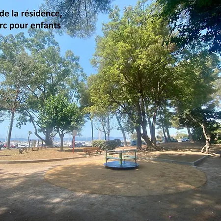 T2 Face Santa Lucia, Terrasse, Clim Et Wifi * Сен-Рафаель