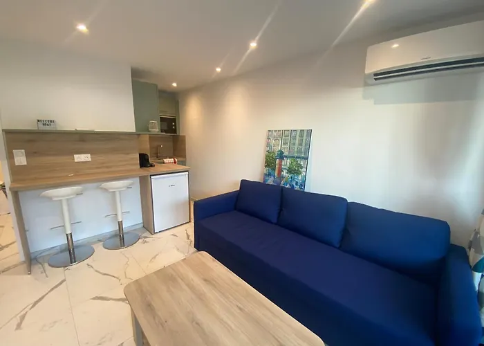 Face Et Port Santa Lucia Climatise Et Wifi Saint-Raphael (Var)