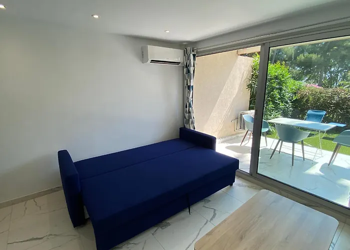 Face Et Port Santa Lucia Climatise Et Wifi Saint-Raphael (Var)