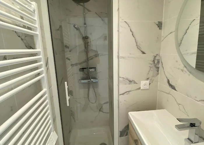 Apartment Face Et Port Santa Lucia Climatise Et Wifi Saint-Raphael (Var)