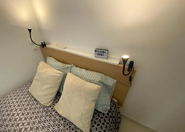 Face Et Port Santa Lucia Climatise Et Wifi *