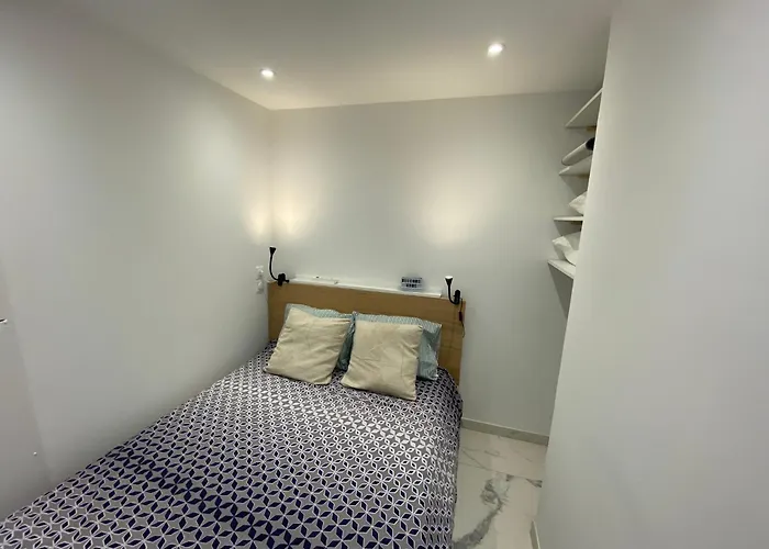 Face Et Port Santa Lucia Climatise Et Wifi *